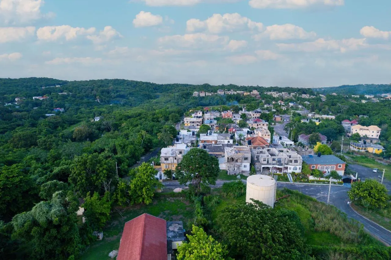 Villa Belle Air Seaview- Entire Home Runaway Bay